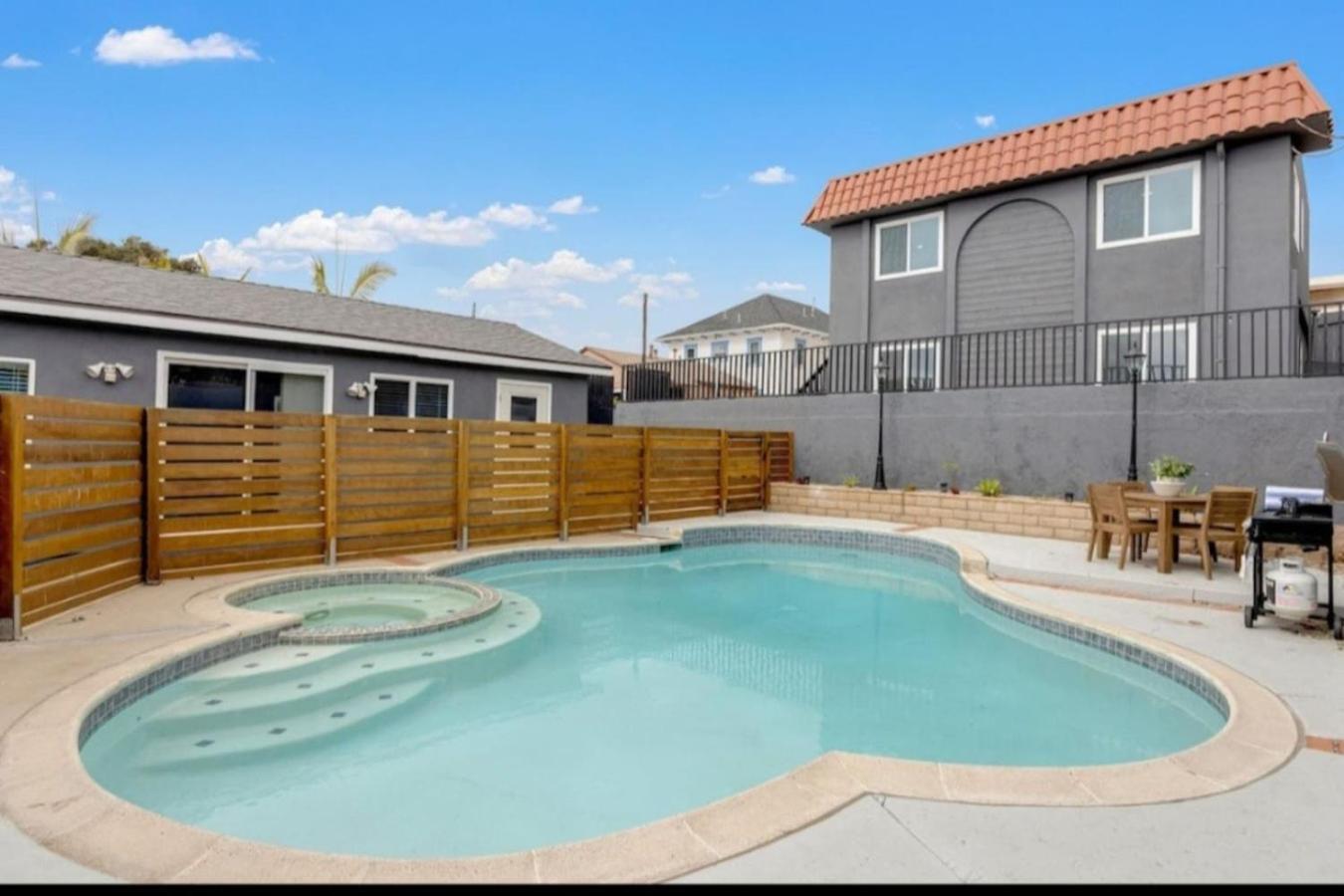 Bridge Pool Min To Downtown Freeways Beaches San Diego